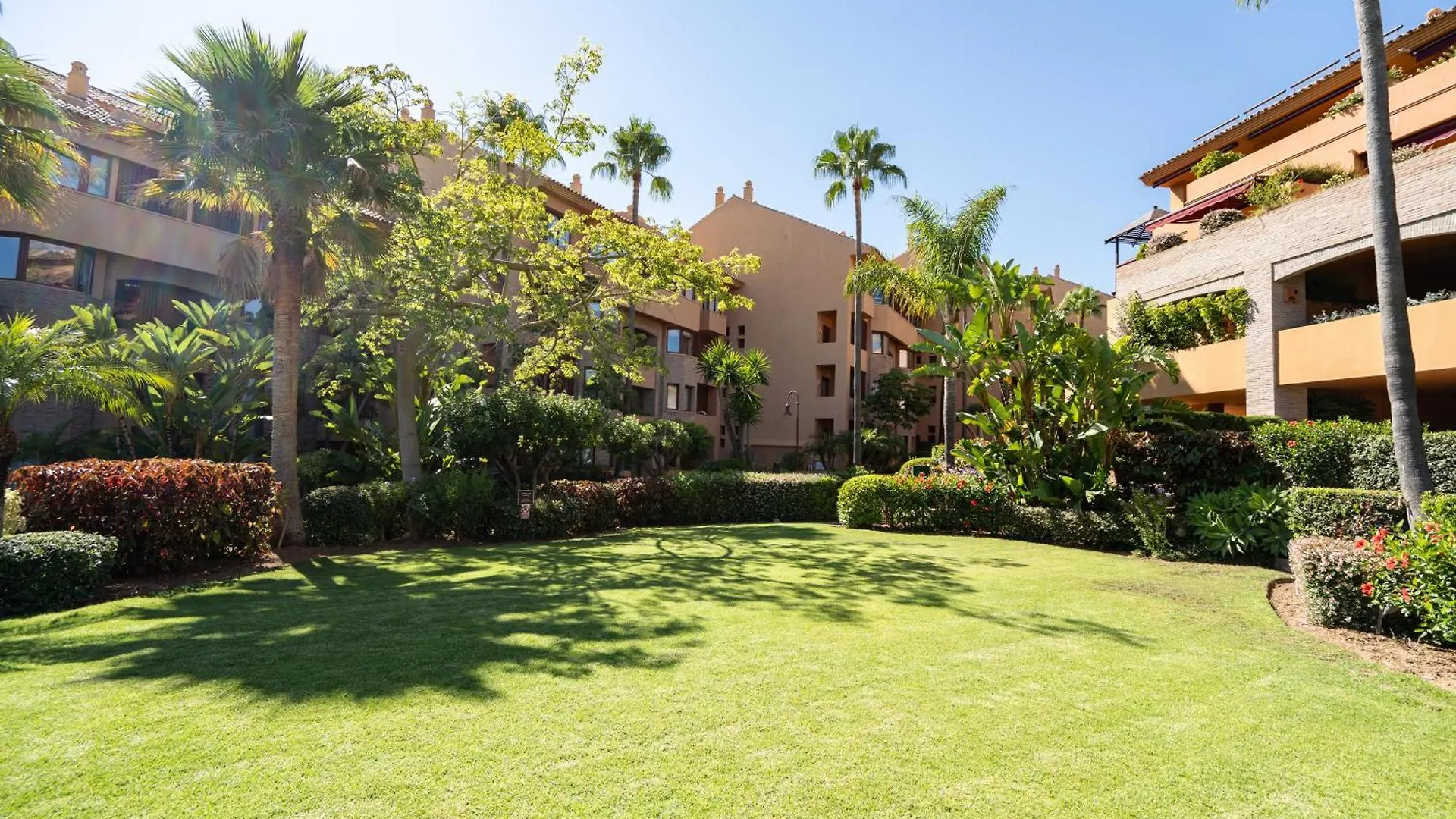 Lujoso Duplex 3 Dormitorios En Gran Bahia De Marbella Hiszpania