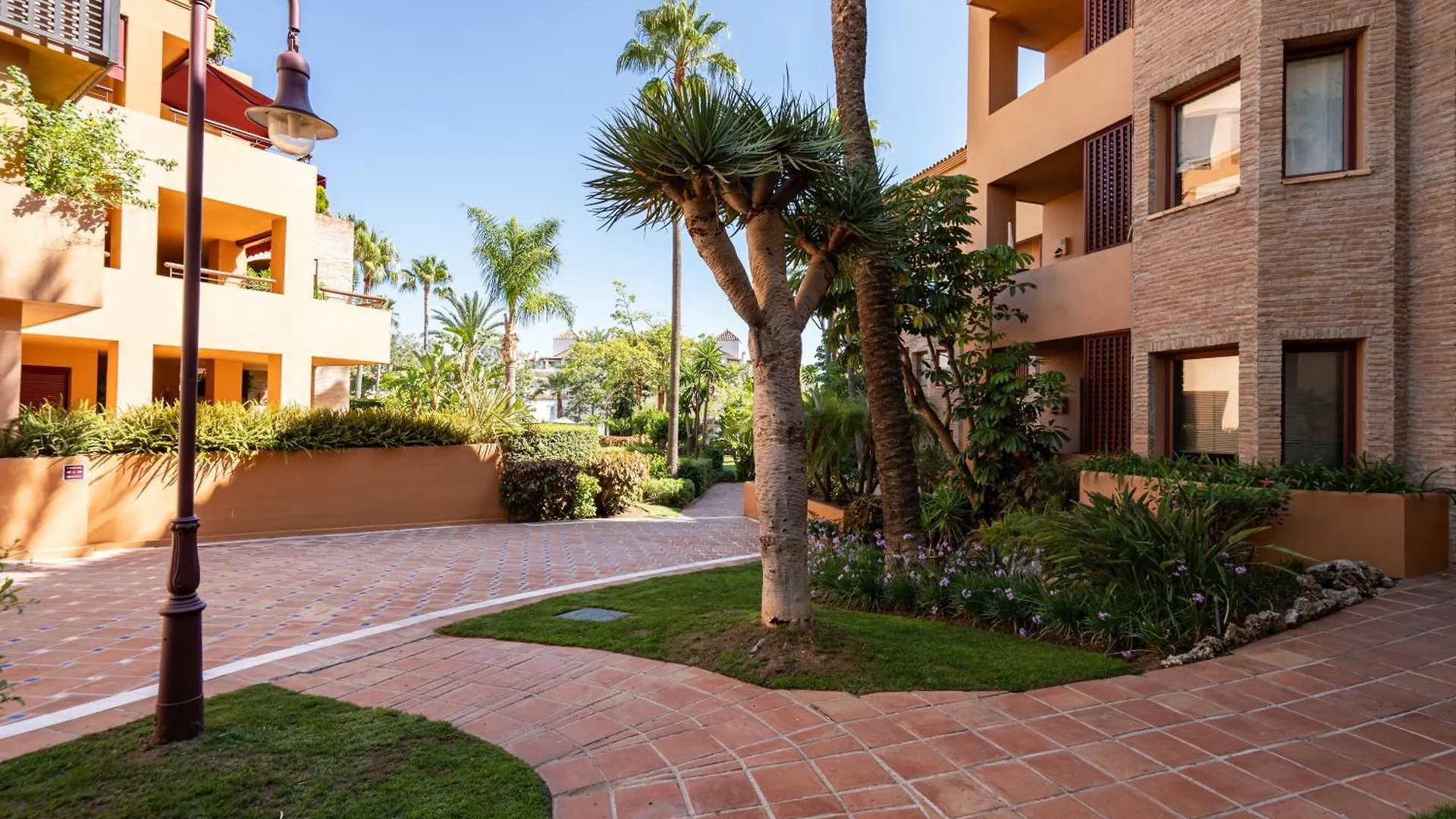 Apartament Lujoso Duplex 3 Dormitorios En Gran Bahia De Marbella