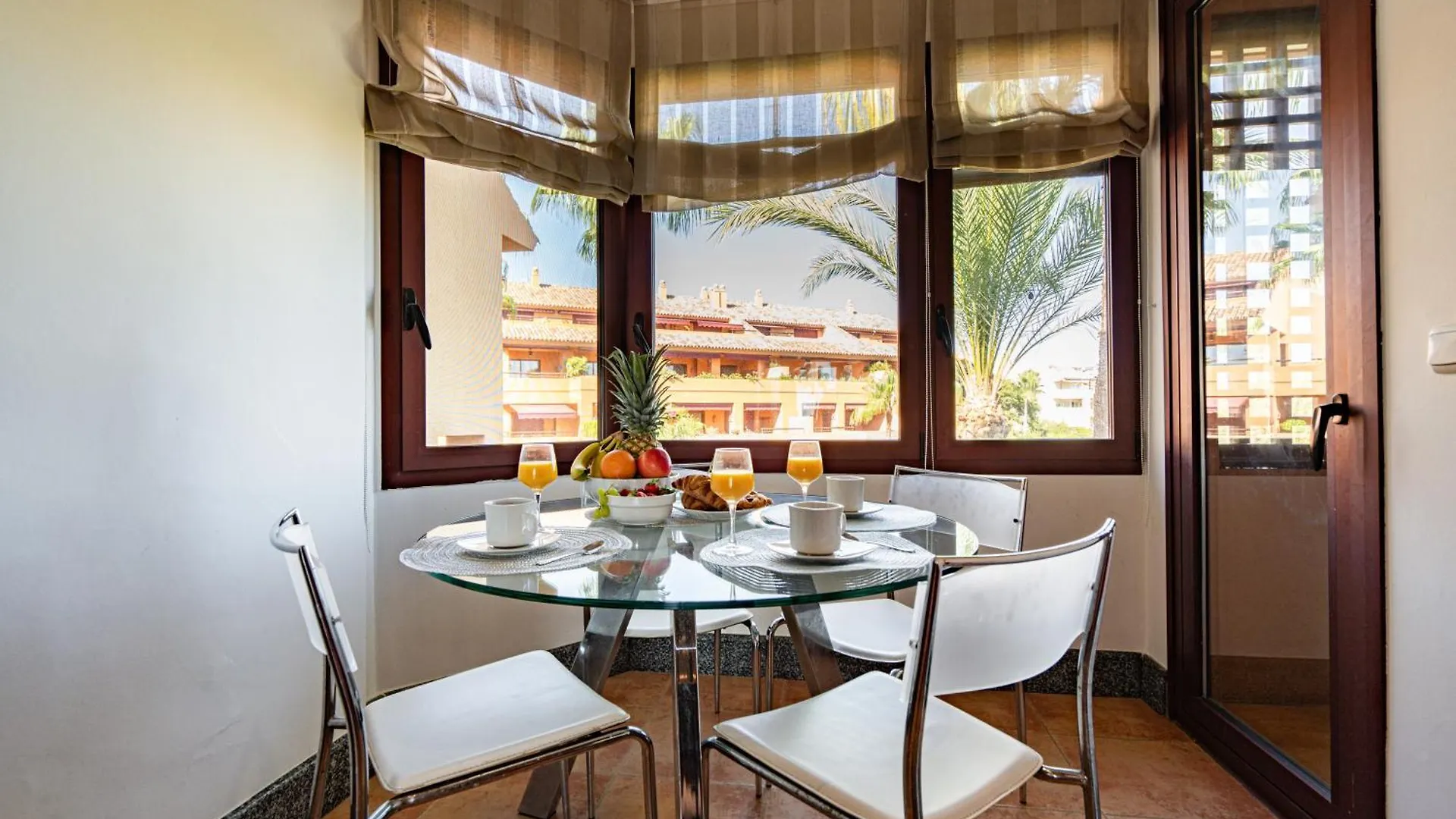Lujoso Duplex 3 Dormitorios En Gran Bahia De מארבלה דירה